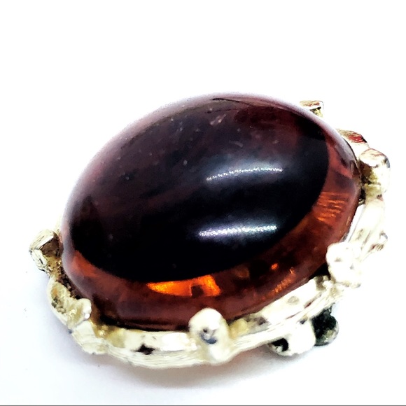 Vintage, Coro, Faux Amber, gold clip-on earring - Picture 2 of 8